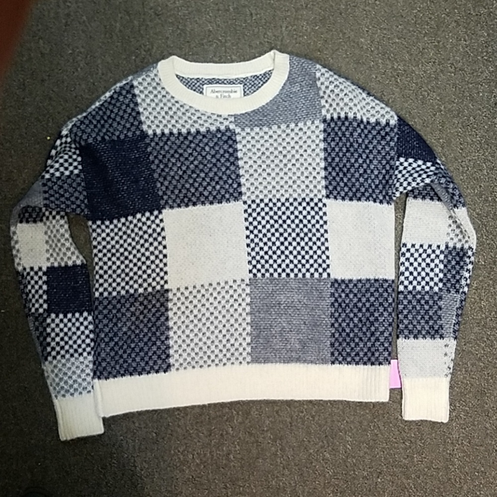Abercrombie Sweater - Picture 5 of 8